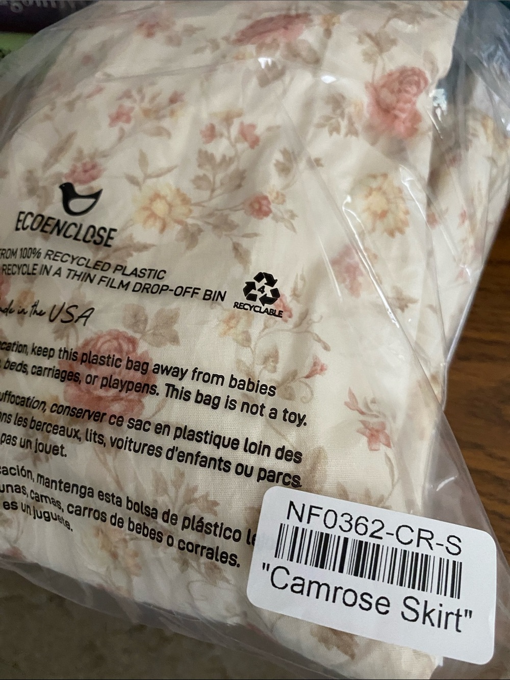 NWT Neuflora Camrose Skirt Size Small - Picture 2 of 3